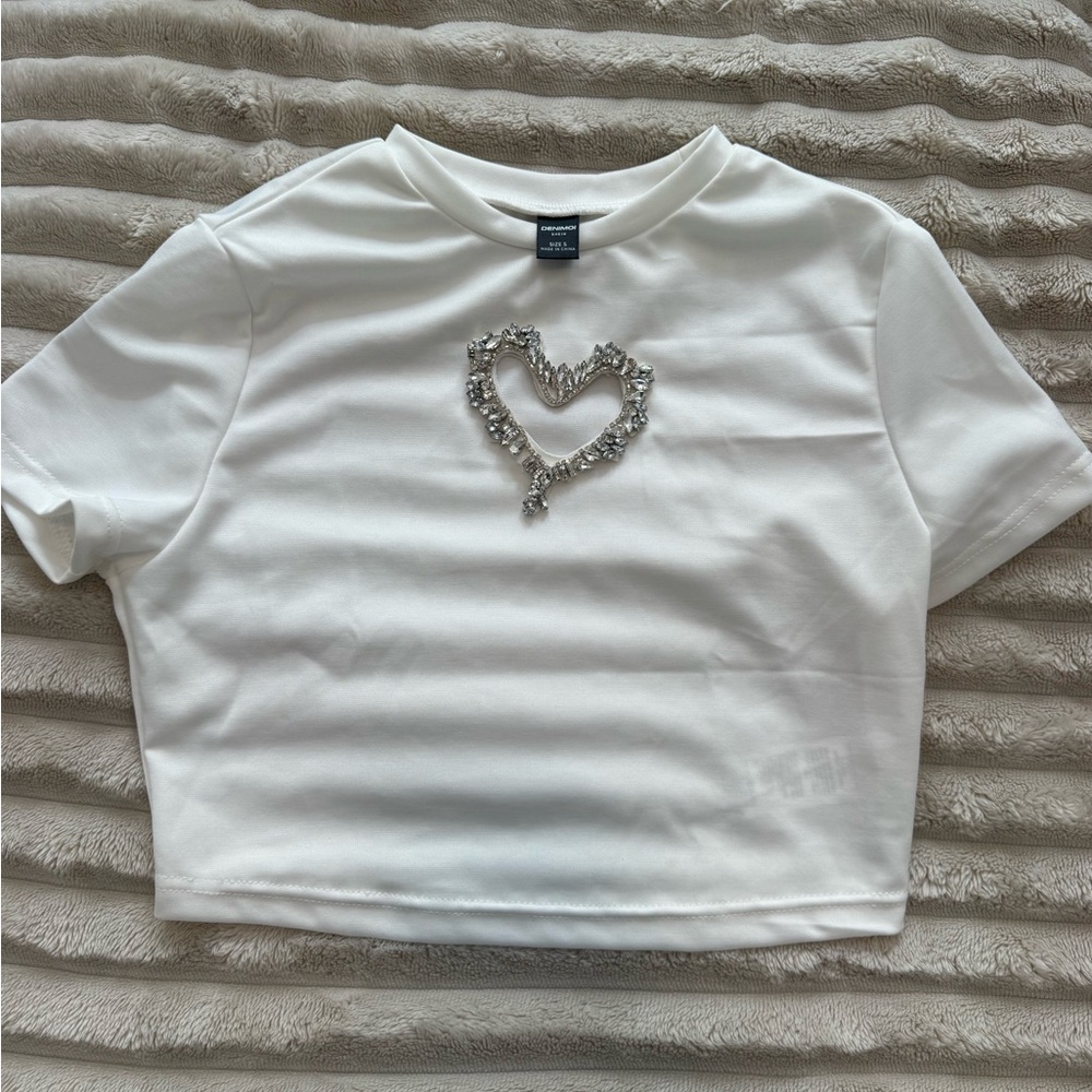 SHEIN White Cropped Tee with Crystal Heart Embellishment